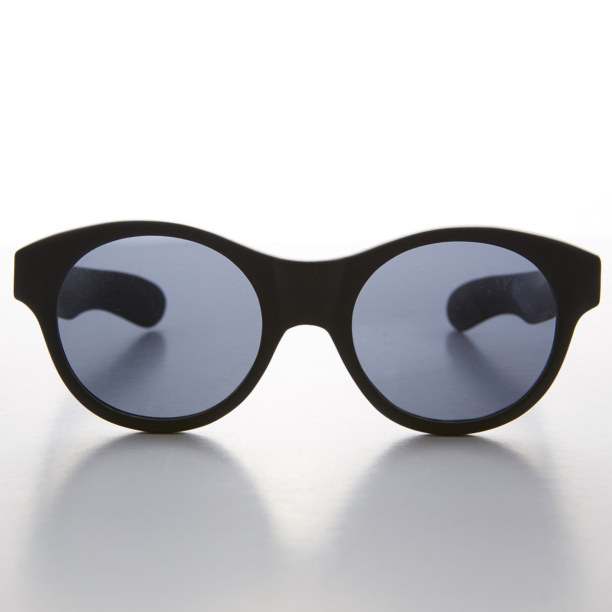 Classic Pantos Round Sunglass with Paddle Temples - Otto